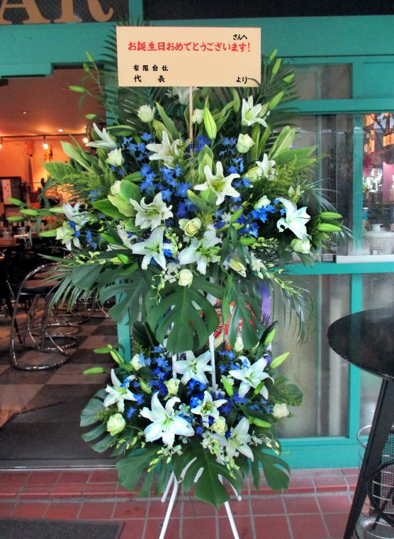 キャバクラ スナック Barの開店祝い花 誕生日花 周年祝い花 胡蝶蘭をお届け 親切なお花屋さん